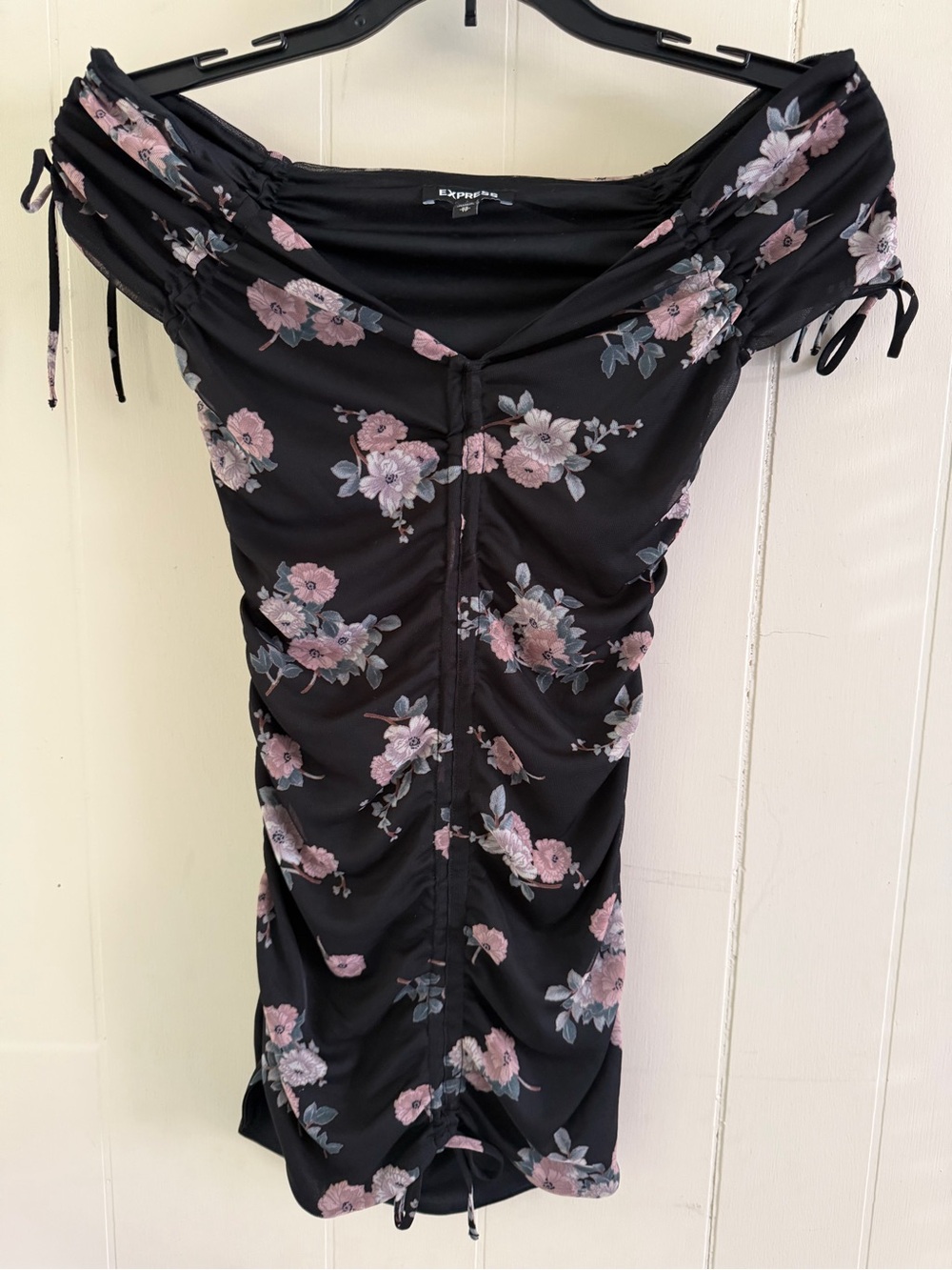 Express Black Floral Off-Shoulder Ruched Top